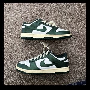 Nike Dunk Low Vintage Green